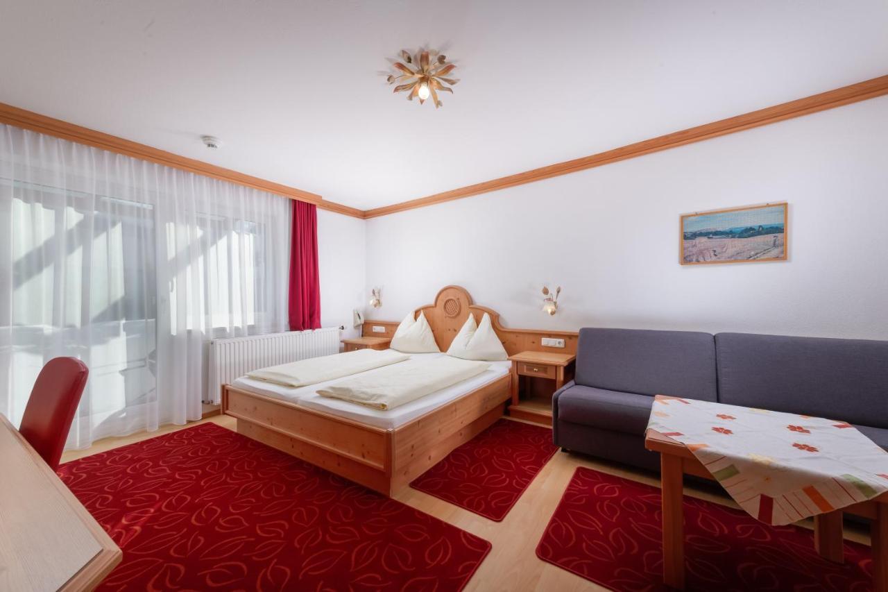 Familienhotel Central Sankt Johann in Tirol Ngoại thất bức ảnh