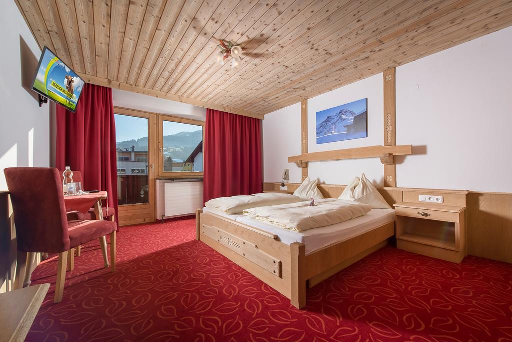 Familienhotel Central Sankt Johann in Tirol Phòng bức ảnh