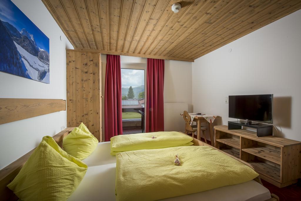 Familienhotel Central Sankt Johann in Tirol Ngoại thất bức ảnh