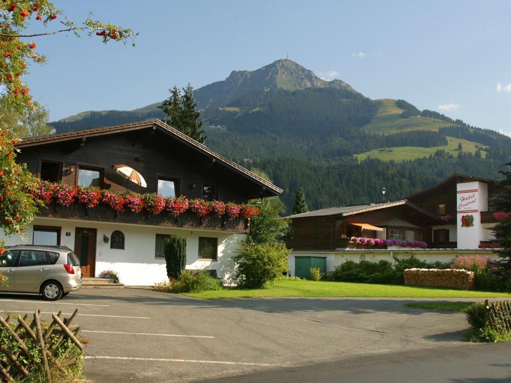 Familienhotel Central Sankt Johann in Tirol Ngoại thất bức ảnh