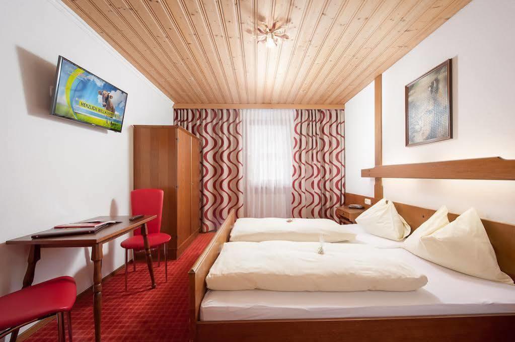 Familienhotel Central Sankt Johann in Tirol Ngoại thất bức ảnh