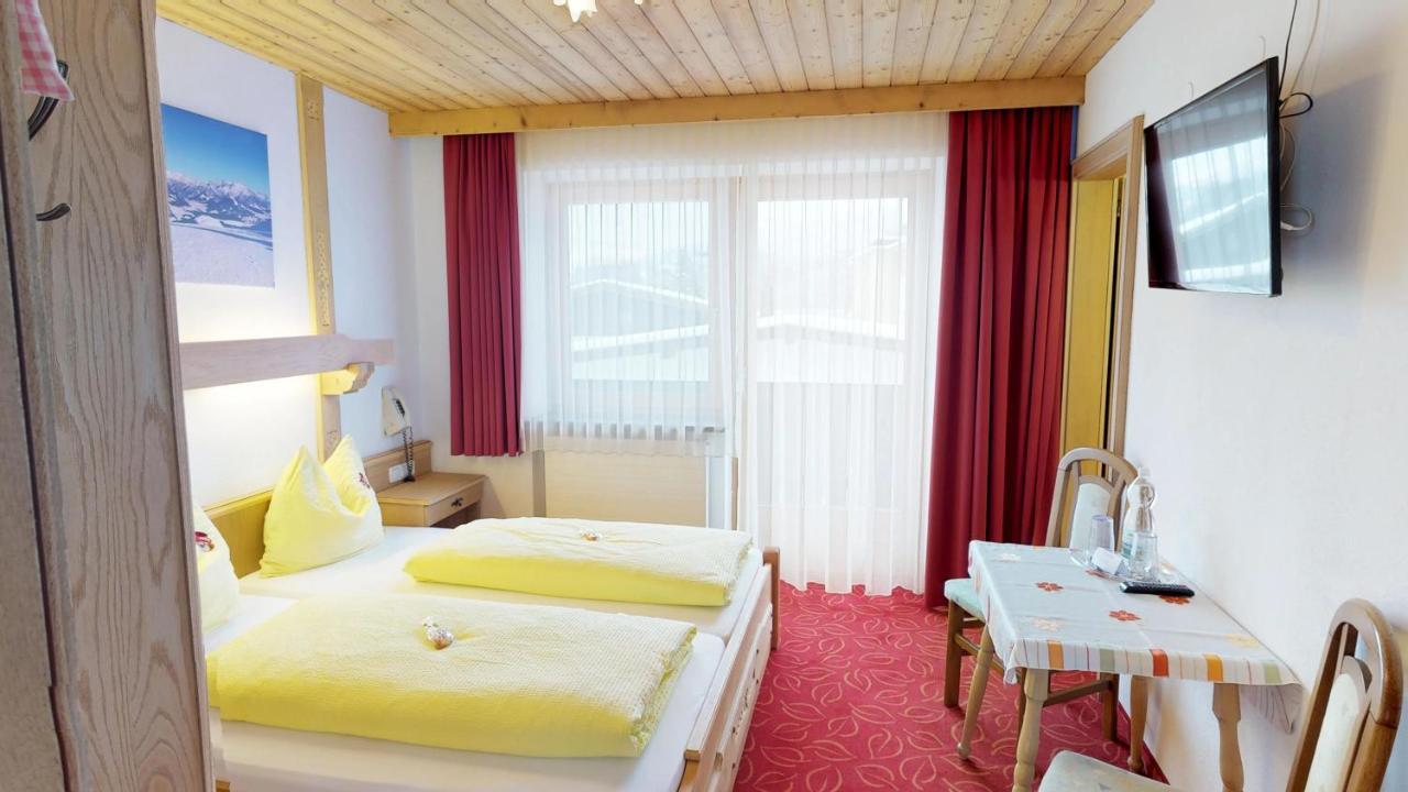 Familienhotel Central Sankt Johann in Tirol Phòng bức ảnh